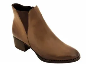 Biotime Women's Ellery Short Heeled Boots- Cognac