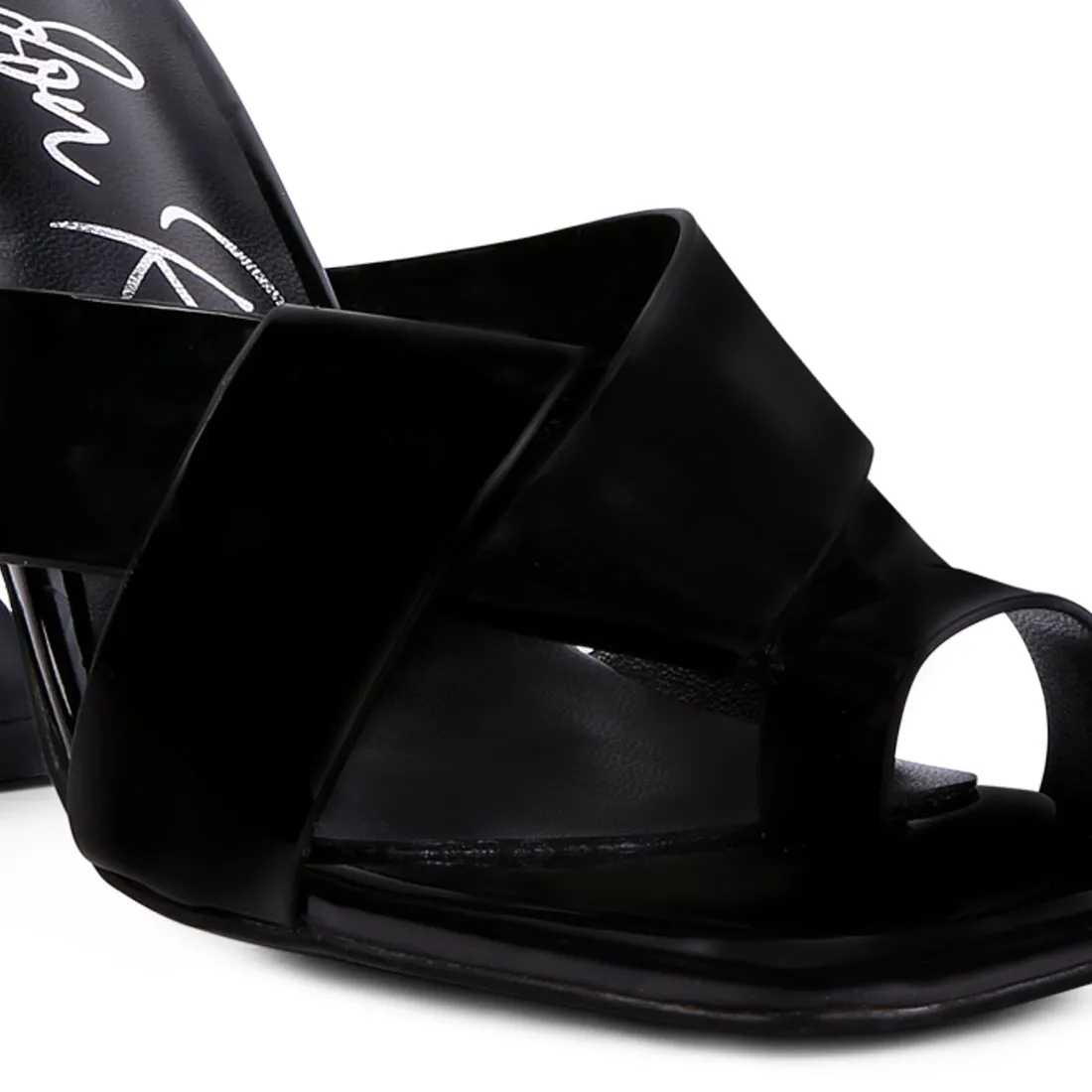 Black Intertwined Toe Ring Heeled Sandals