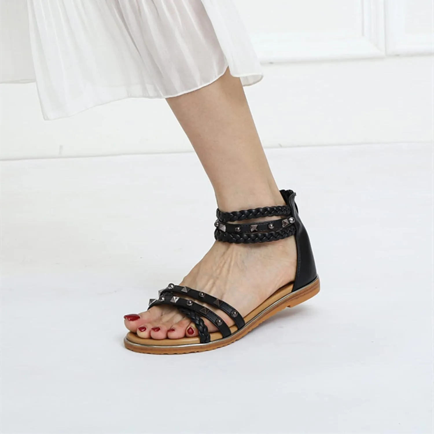 HINDOLA Women's Gladiator Sandals Summer Beach Flat Thong Cross Strappy Sandals Trendy Roman Shoes with Zipper