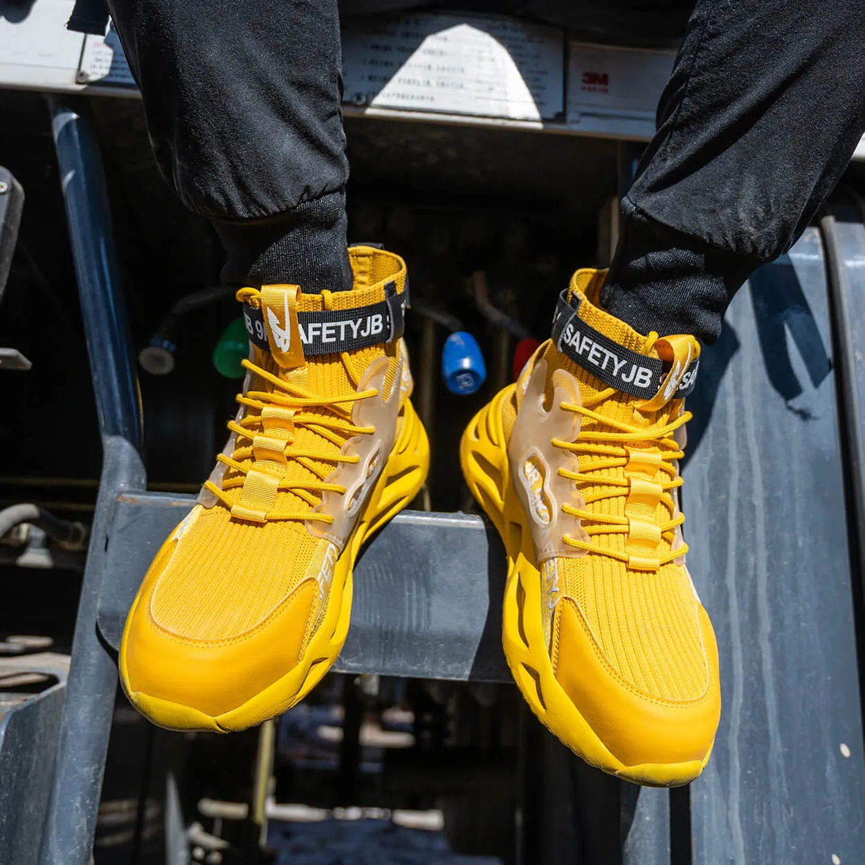 RAPTOR™ LIGHTWEIGHT COMFORTABLE STEEL TOE WORK SHOES