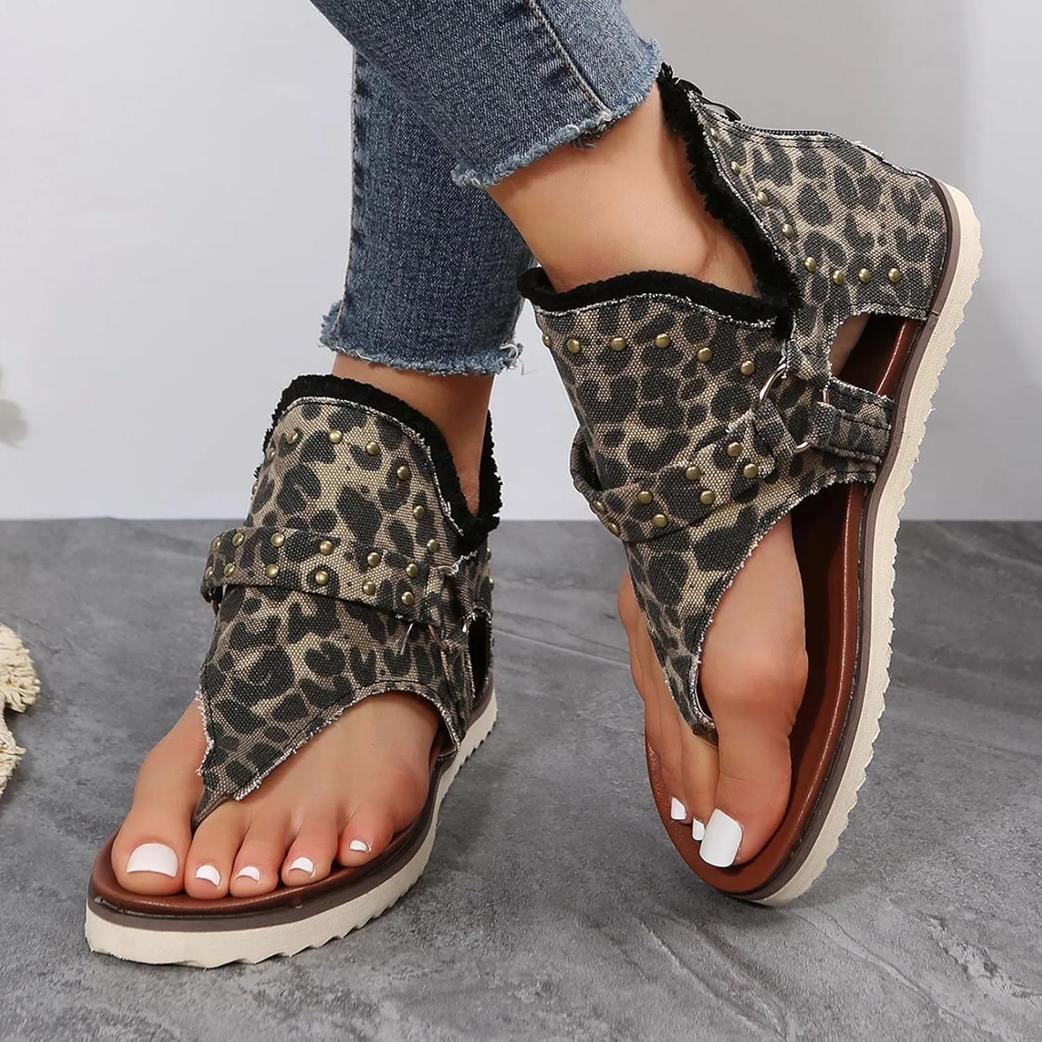 Summer Shoes for Women Casual Flat Footwear with Studded Detailing Trendy Comfortable Sandals 2025