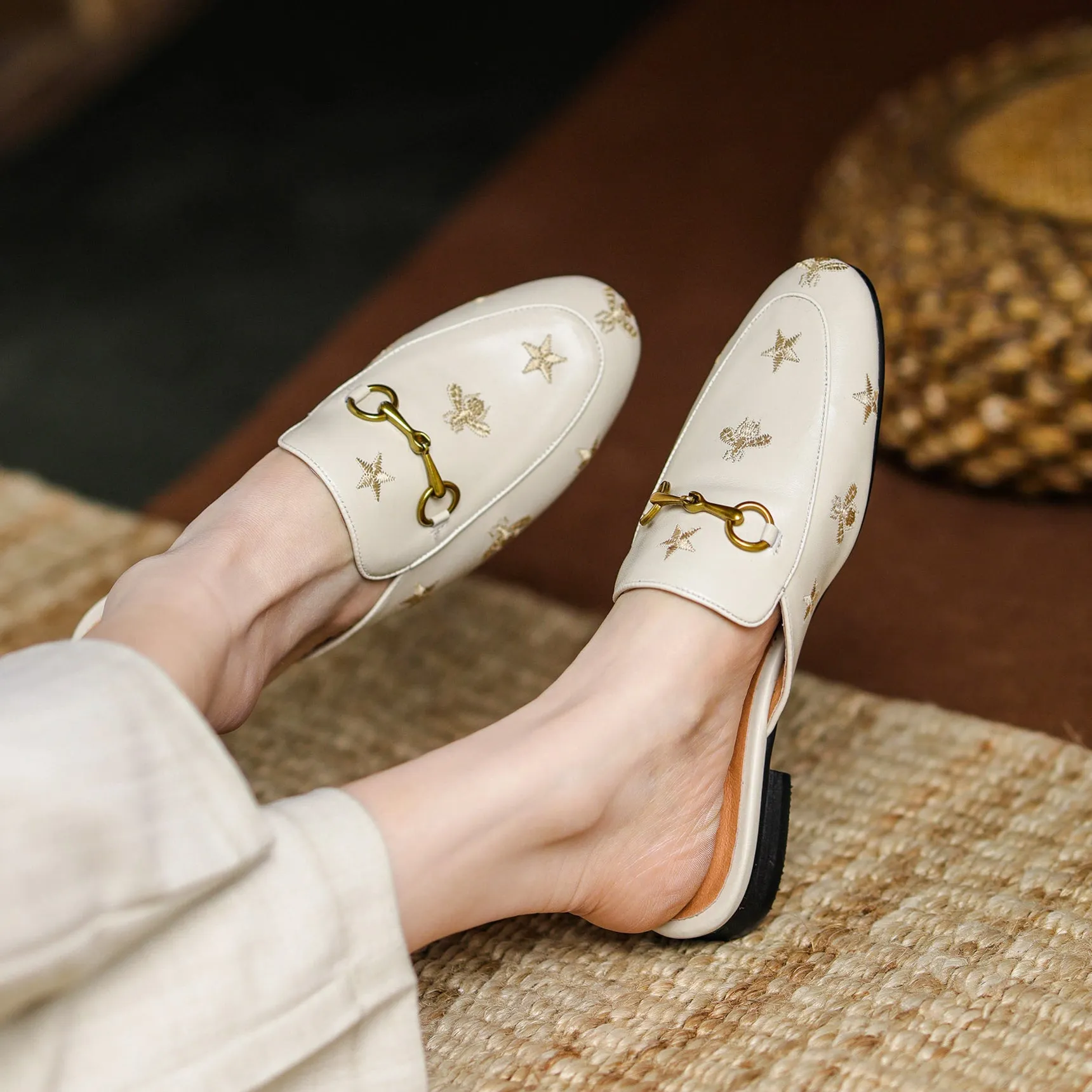 Women Handmade Soft Leather Embroidery Pattern Mules